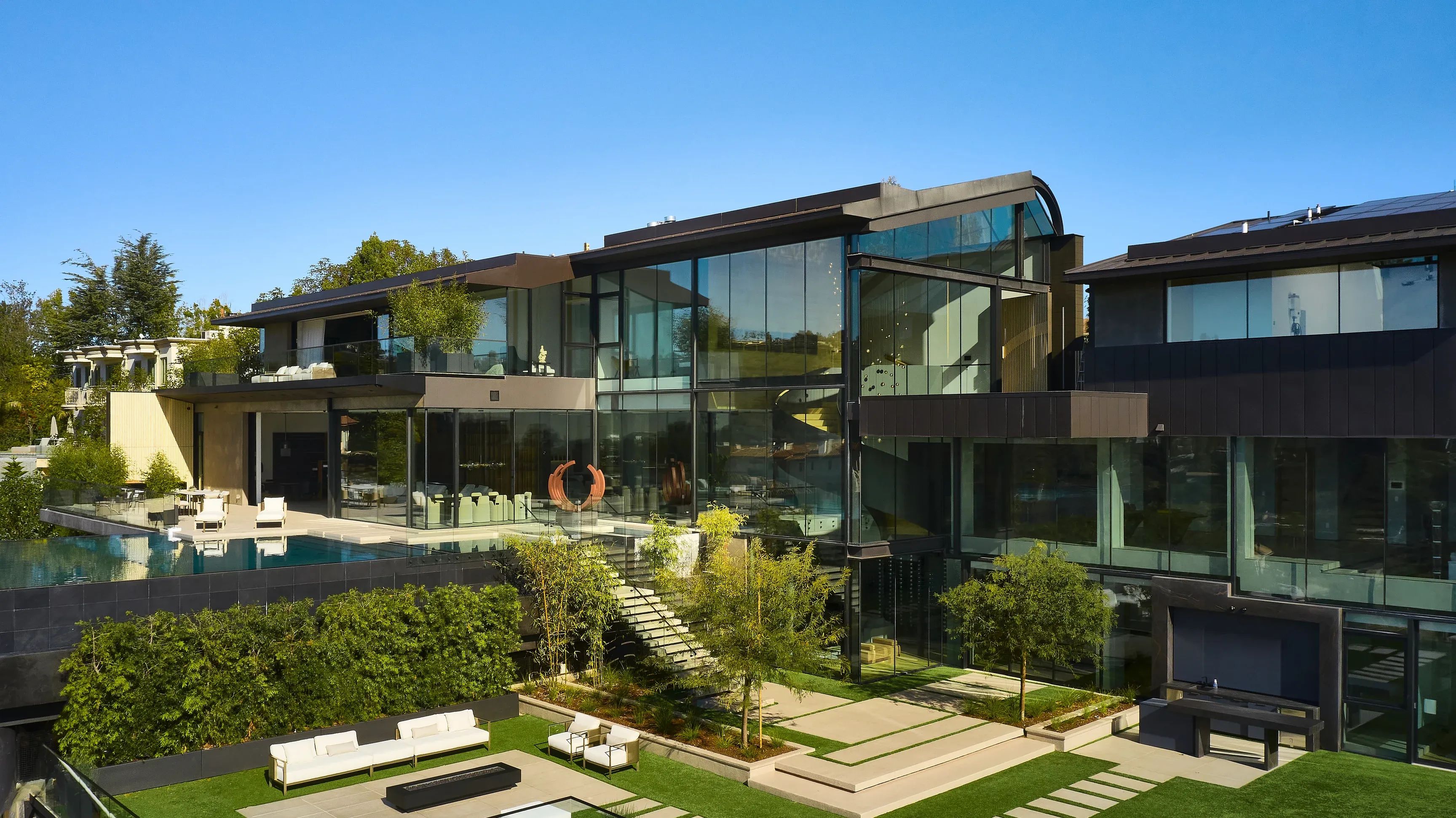 Glass pavilions and infinity pool